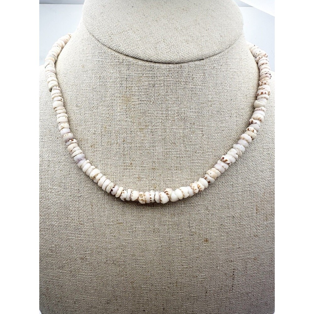 Vintage Hawaiian Surfer Puka Shell Bead Necklace Barrel Clasp 16 Inch
